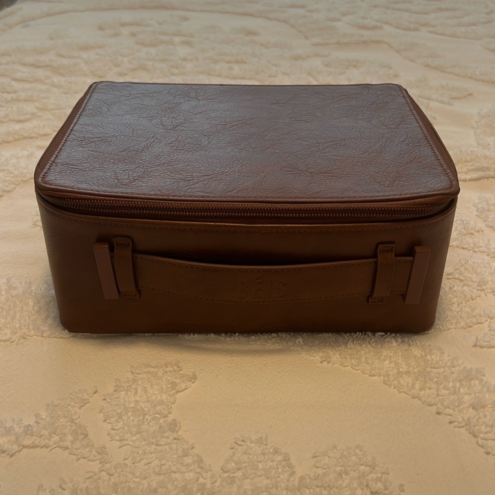 BEIS - The Cosmetic Case in Maple